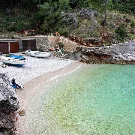 Apartment Seaside Secluded Cove Virak, Hvar - 4035