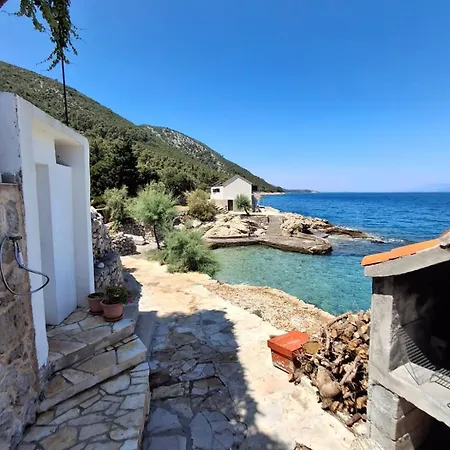 Seaside Secluded Cove Virak, Hvar - 4035 Apartman Gdinj