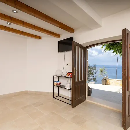 Seaside Secluded Cove Virak, Hvar - 4035 Appartamento Gdinj
